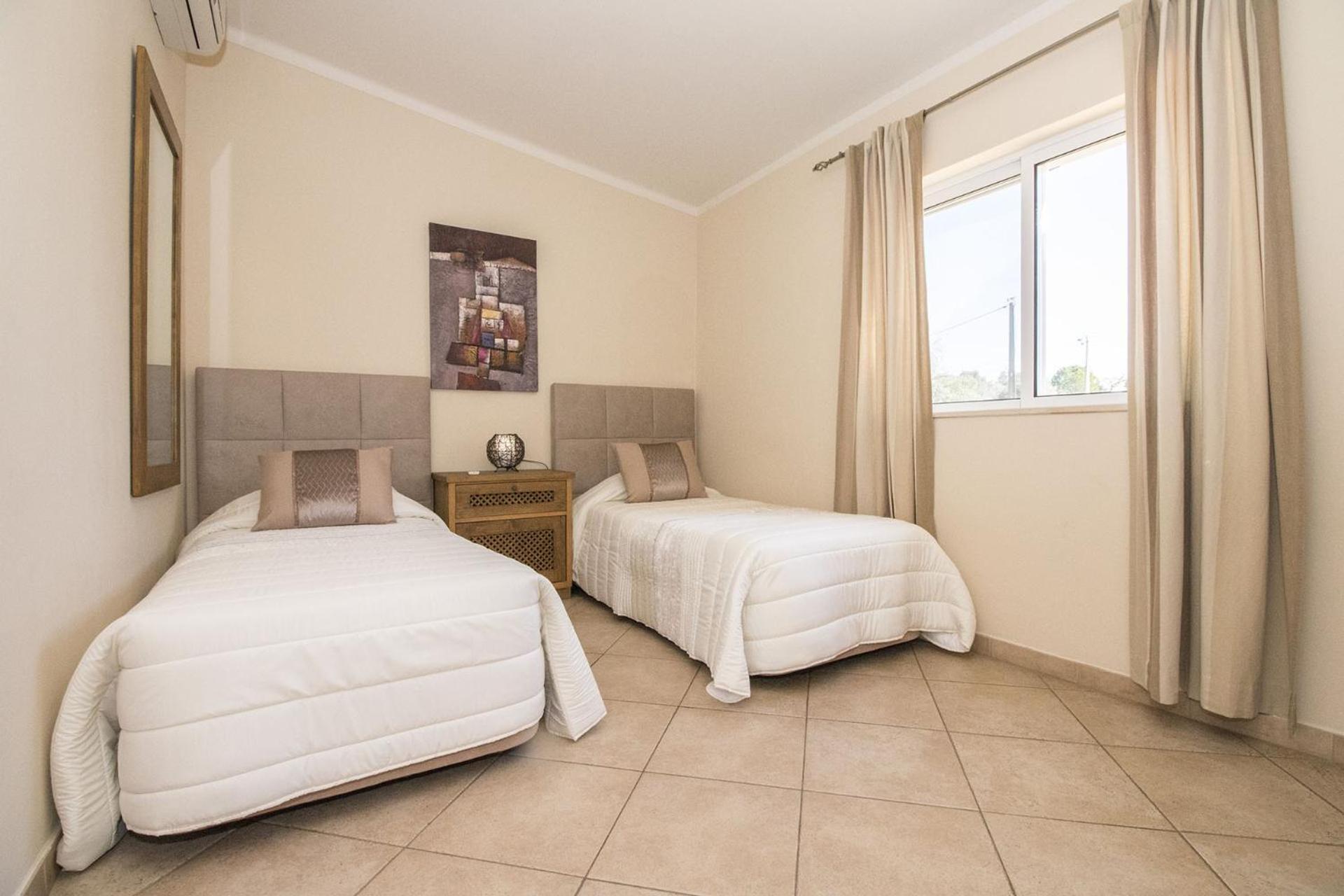 Villa Anita Quarteira Bagian luar foto