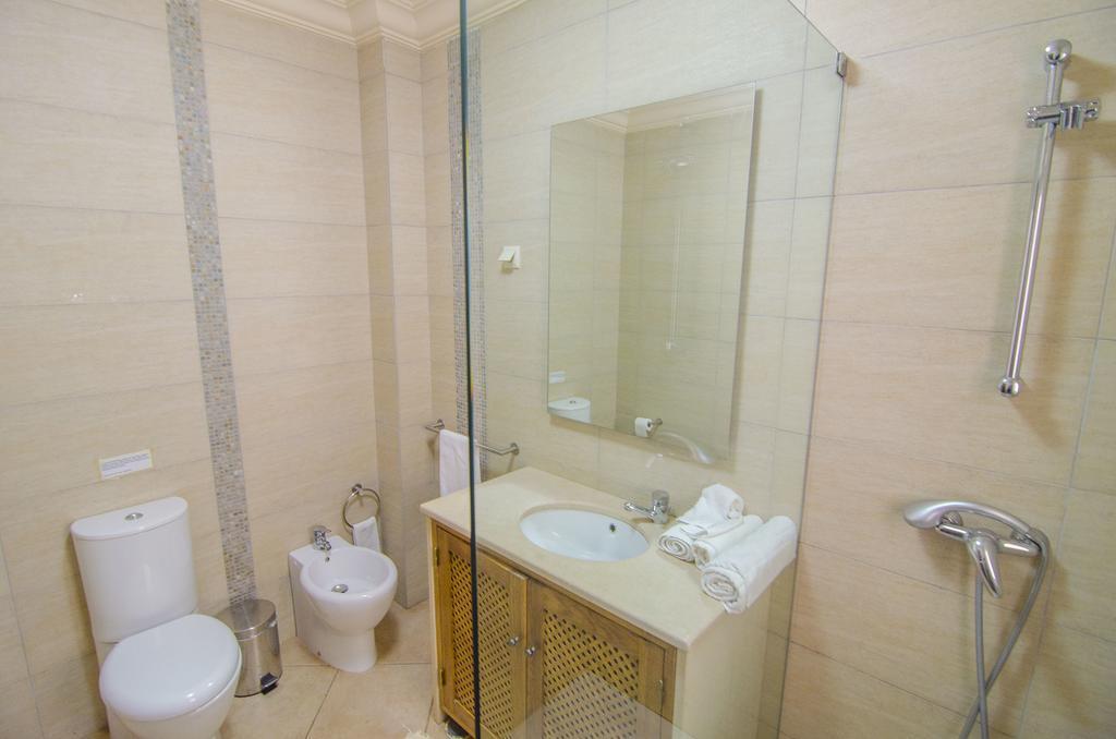 Villa Anita Quarteira Bagian luar foto